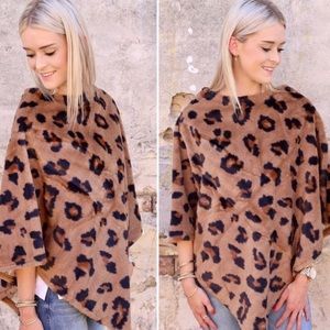 COPY - SO CHIC & SOFT LEOPARD PONCHO-ADDED PAIRING IDEAS!
